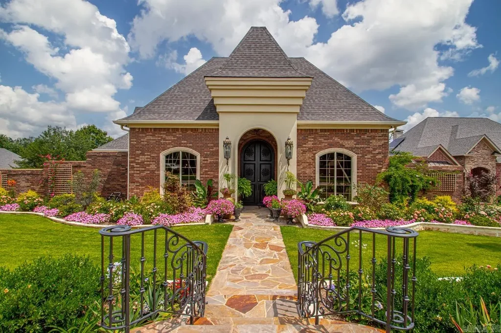 418 Suncrest Street, Bryant