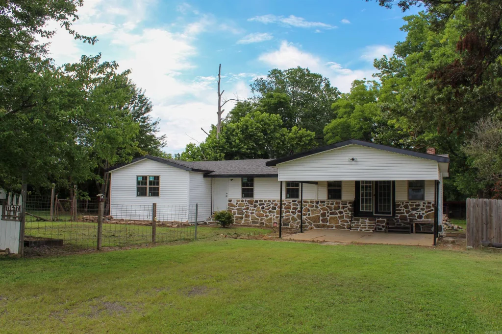 17677 N State Highway 28, Dardanelle