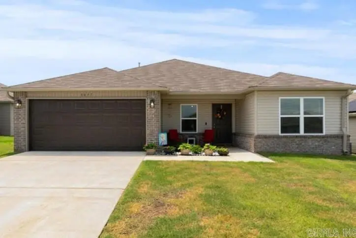 5077 Red Fox Trail, Bauxite