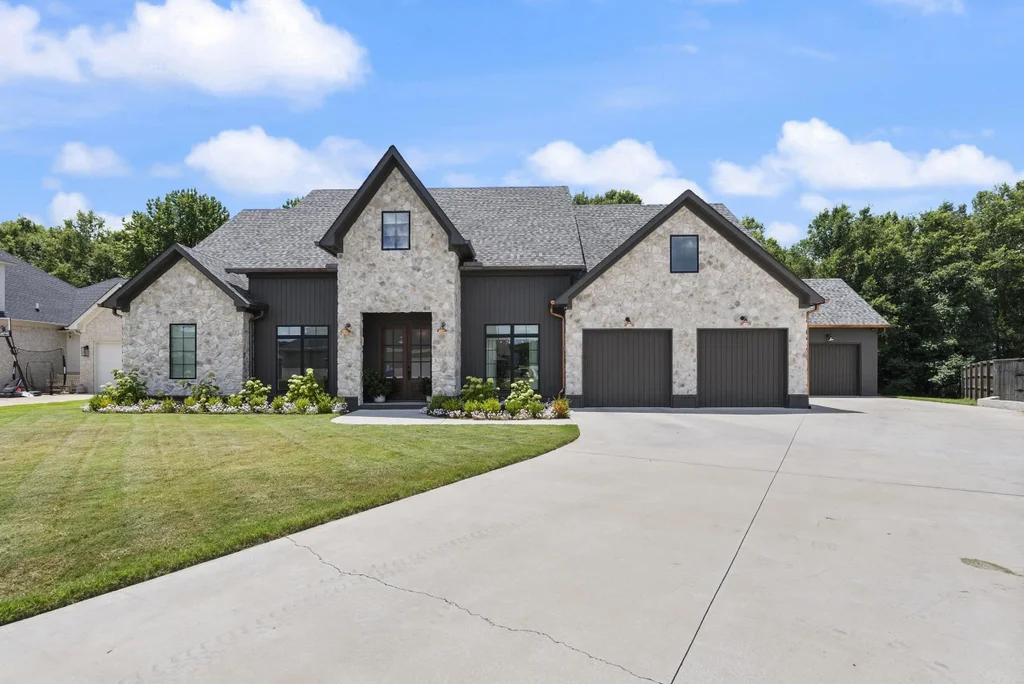 3525 Juniper Drive, Conway