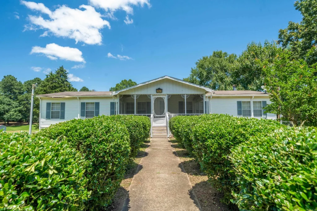 2641 Highway 128, Bismarck