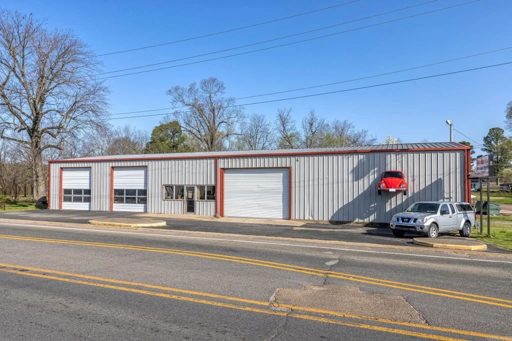 900 W 3rd Street, Hope