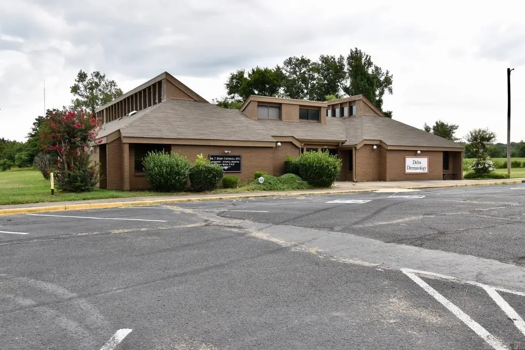 810 Newman (b) Dr, Helena