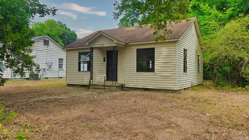 715 Division Street, Malvern