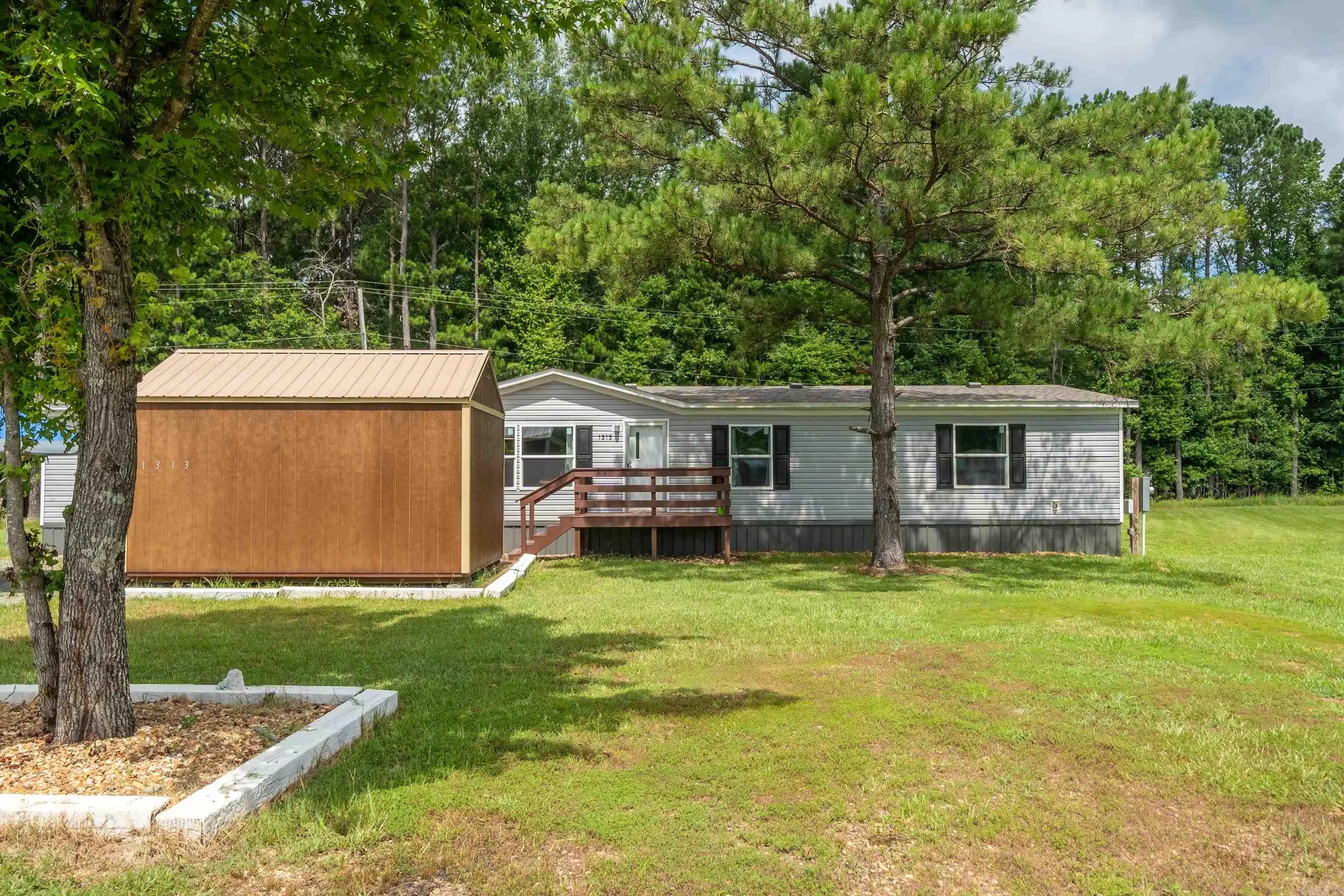 1313 Madeline Circle, Benton