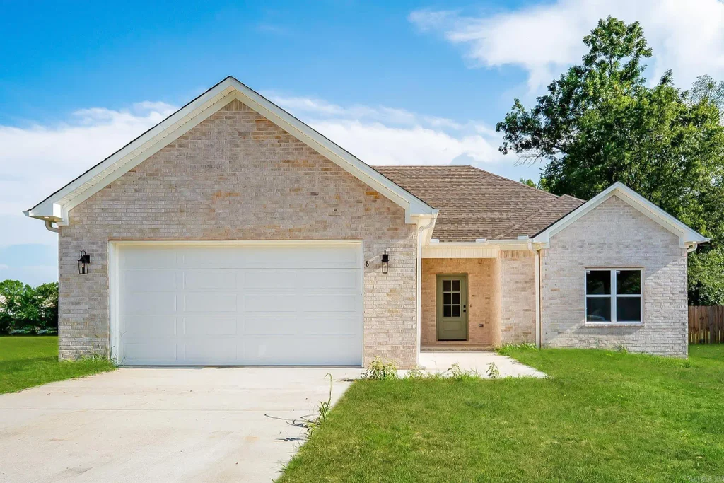 8 Dandelion, Greenbrier