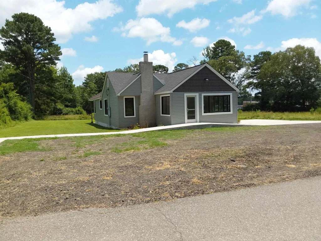 2112 Brandon Road, Bryant