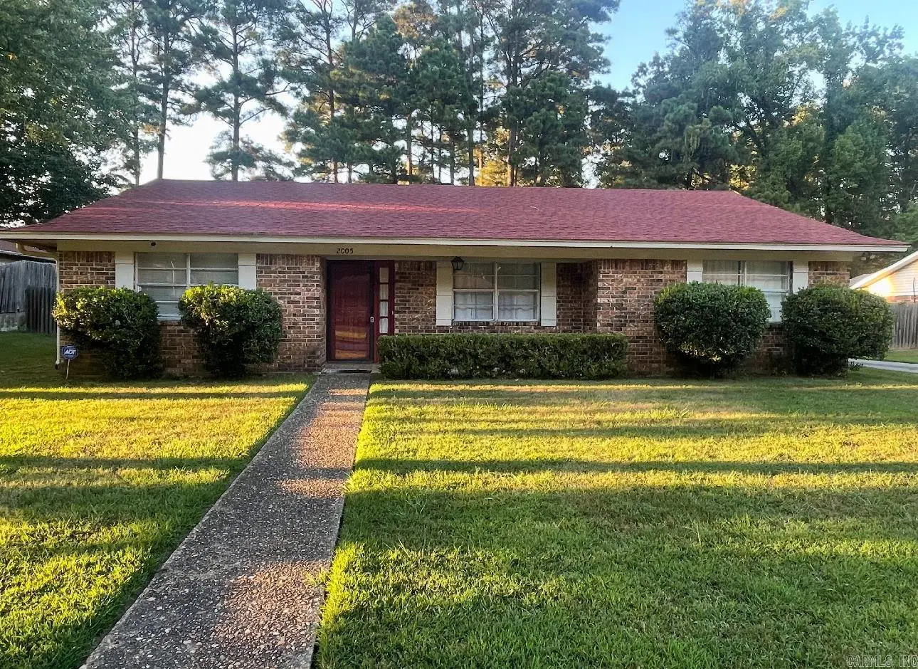 2005 Wellington Dr, Pine Bluff