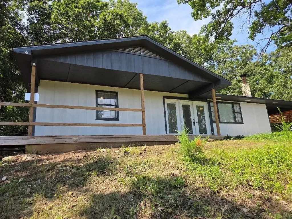 106 Mc 3063, Yellville