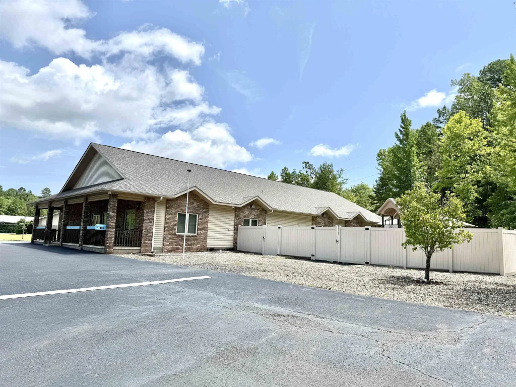 203 Carmona Road, Hot Springs Village