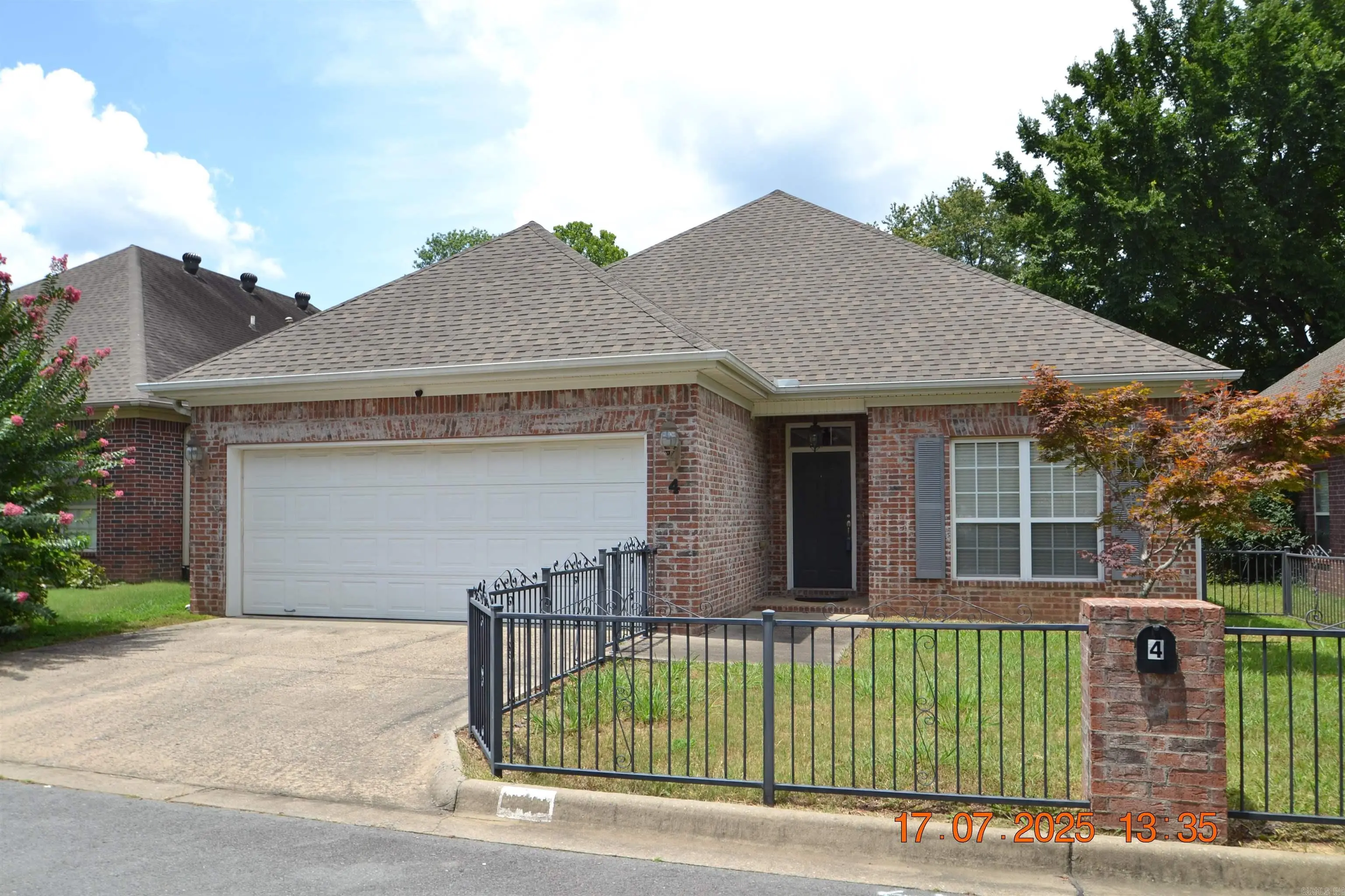 4 Blackthorn Street, Little Rock