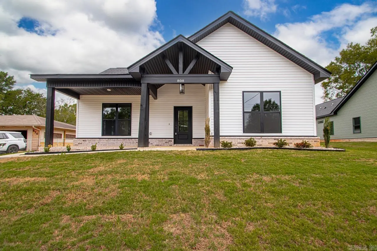 808 Richard Street, Hot Springs