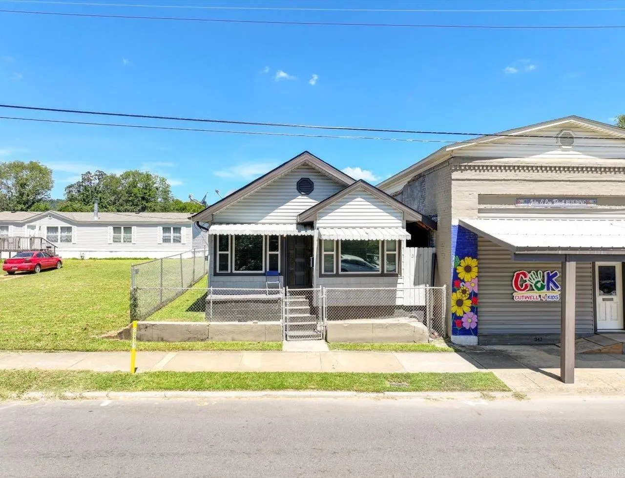 245 & 247 Silver Street, Hot Springs