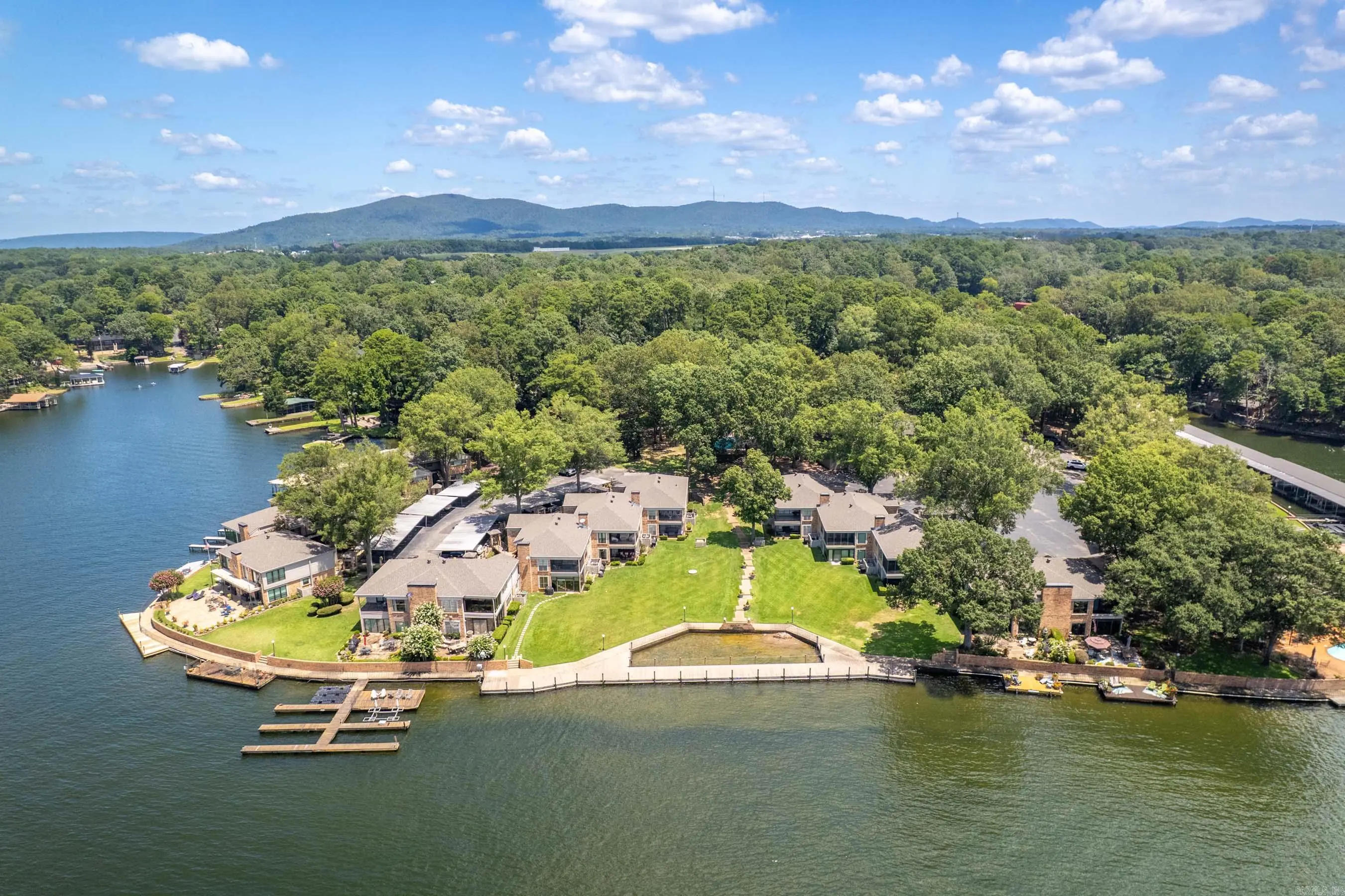 1201 Lakeshore Drive, Hot Springs