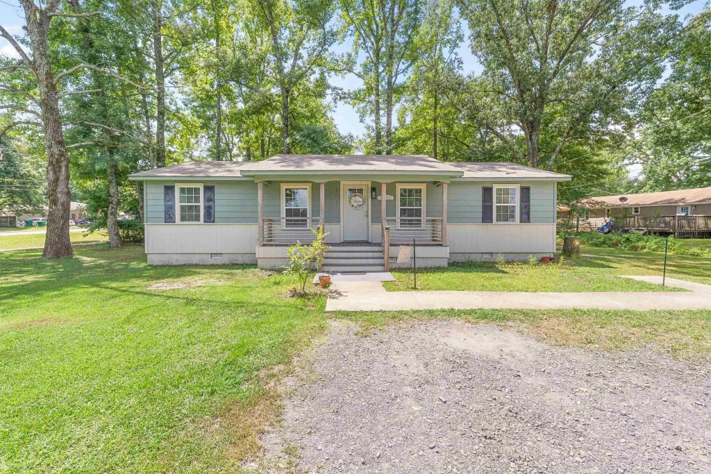 1917 Graham Road, Jacksonville