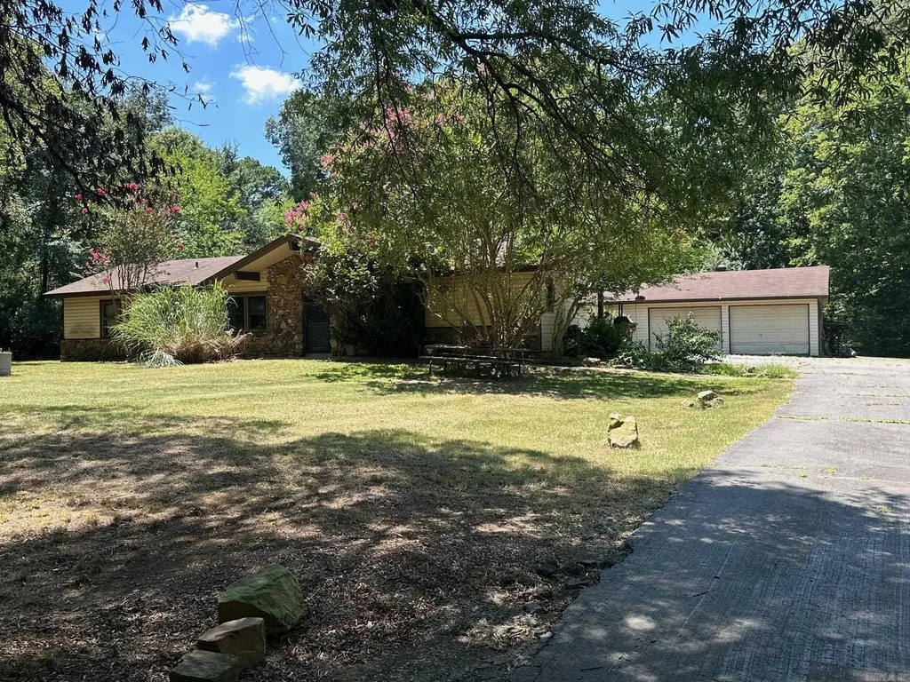 604 Lower Ridge, Conway