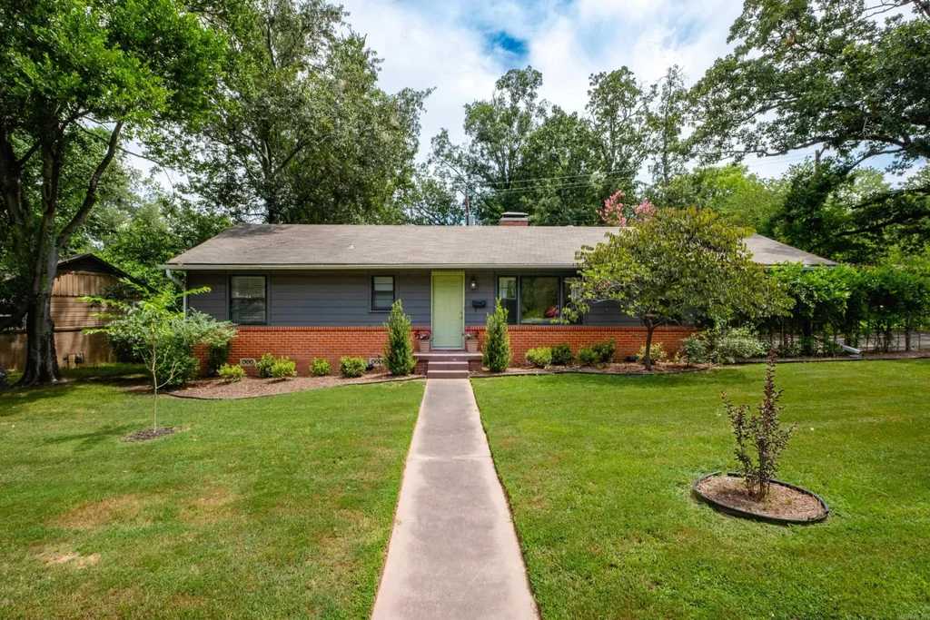 2100 Durwood Road, Little Rock