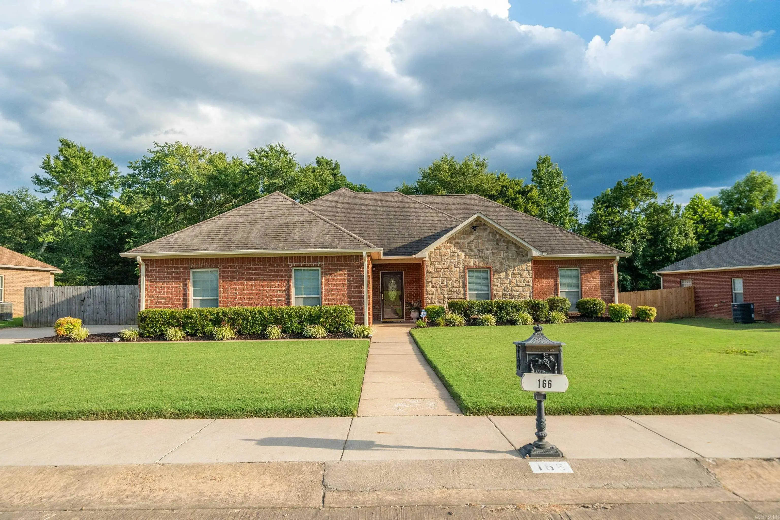 166 Mapleleaf Circle, Hot Springs