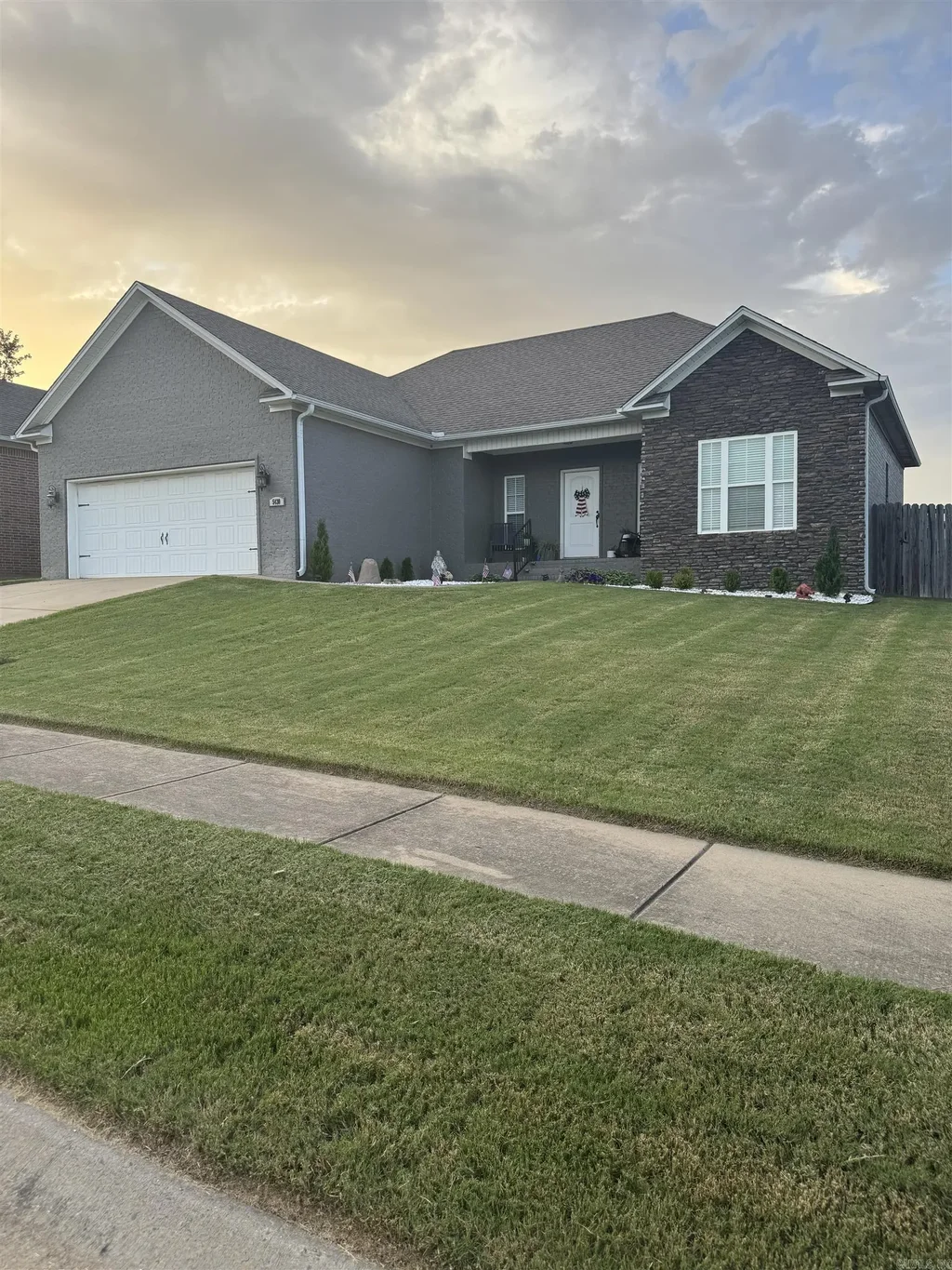 5430 Chateau Drive, Conway