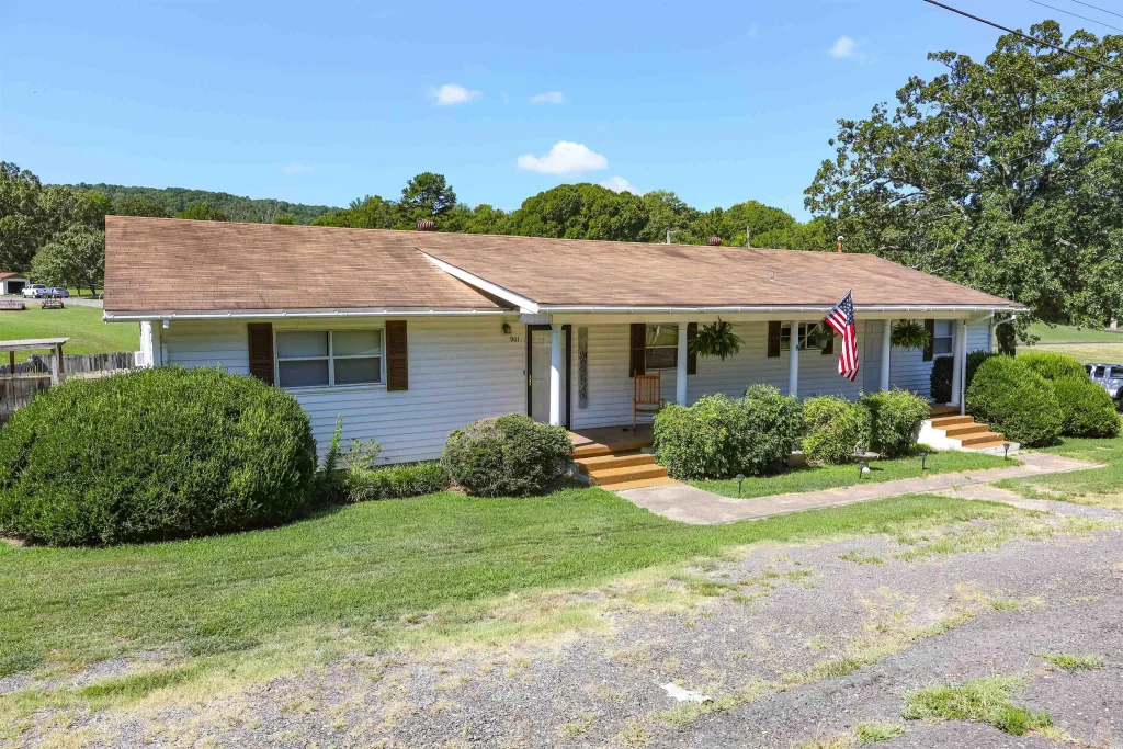 901 Highway 270, Mount Ida