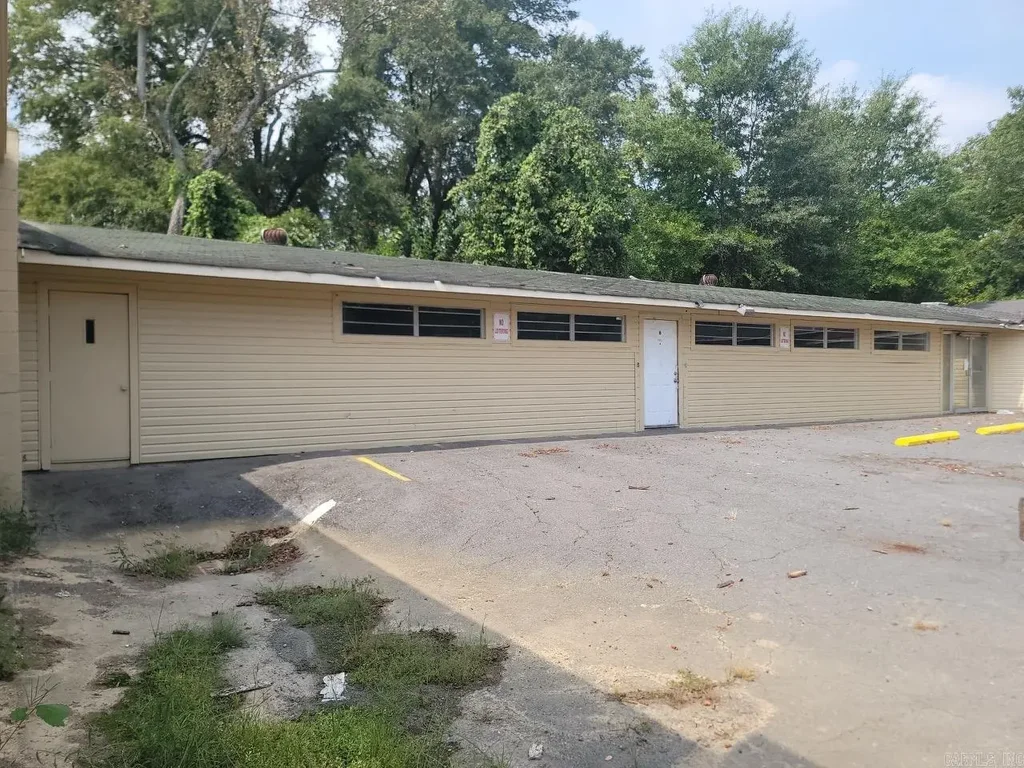 8700 Colonel Glenn Road, Little Rock