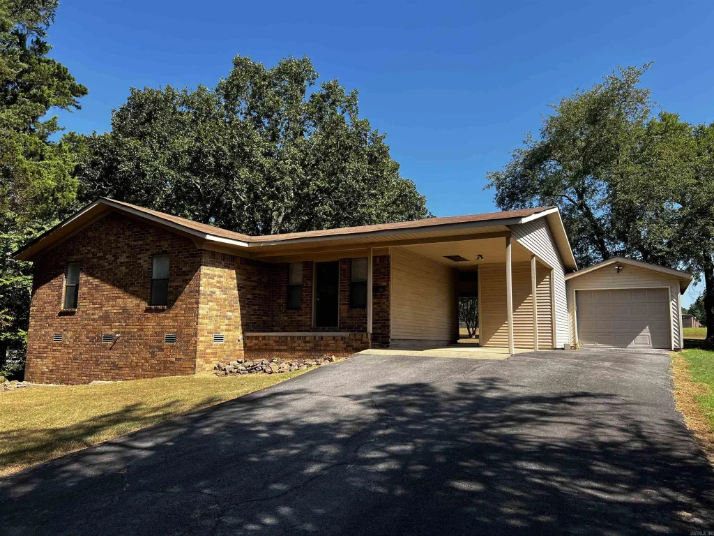 706 W Pine, Heber Springs