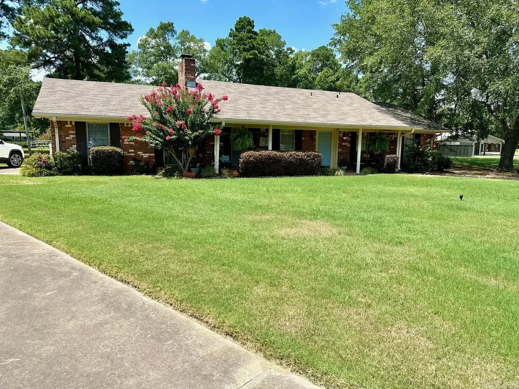 6807 Wilhelmina Cove, Pine Bluff