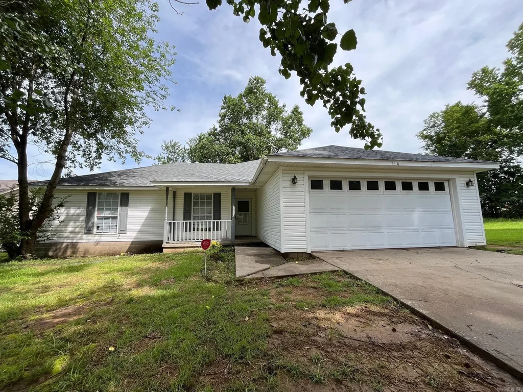 716 N Hospital Drive, Jacksonville