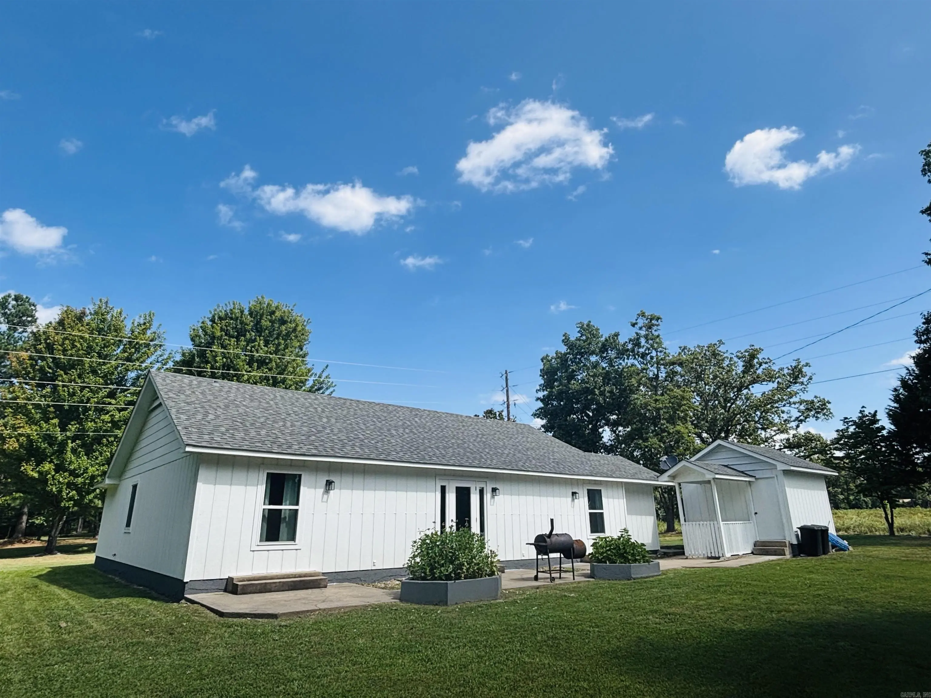 706 N 333 Highway Marshall Property - 5 F02082c52f1f5256d1f82e3bf98d4bb5 O.webp