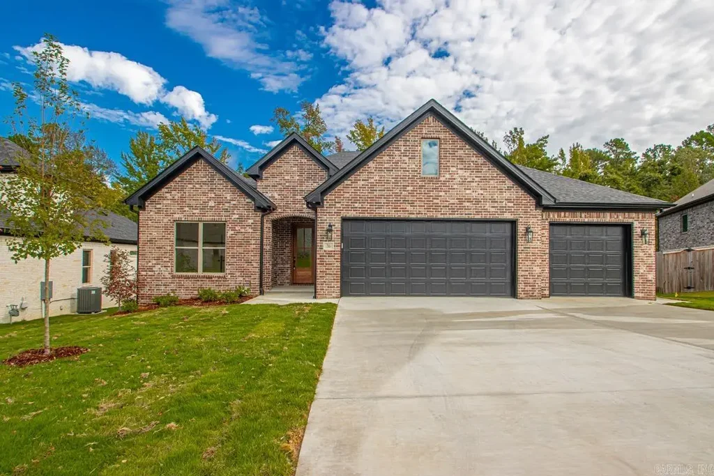 36 Corlay Drive, Little Rock