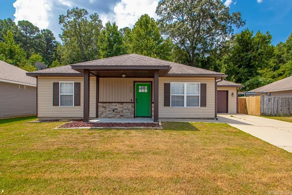 530 Wisteria Drive, Bauxite