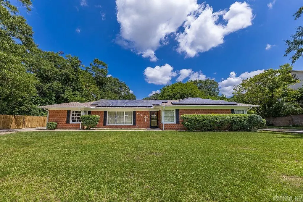 606 Strong Hwy, El Dorado