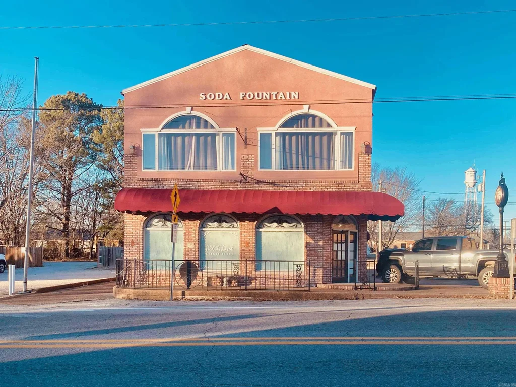 301 W Main Street, Mountain View