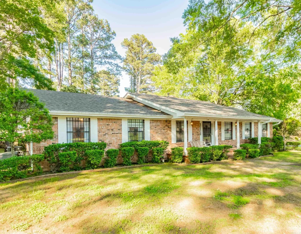 1 Foxboro Cv, Jacksonville