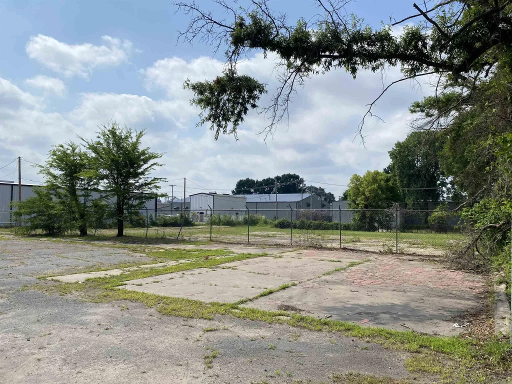 3304 E Broadway Street, North Little Rock