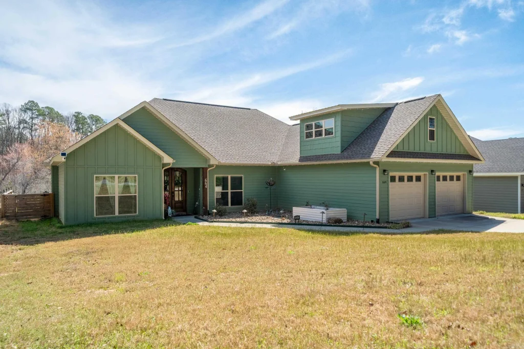 664 Hiram Drive, Bauxite