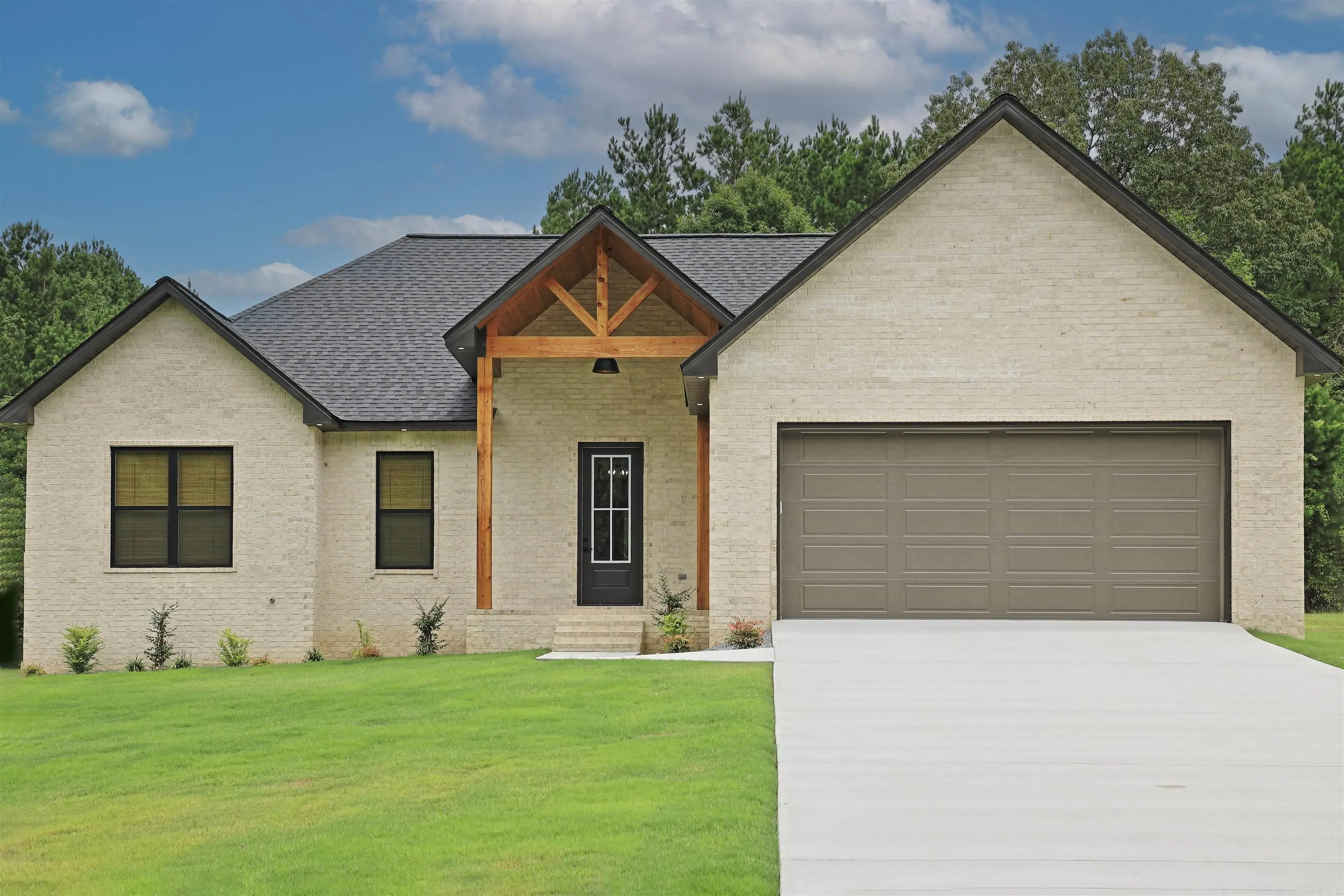 200 Grant 43, Sheridan