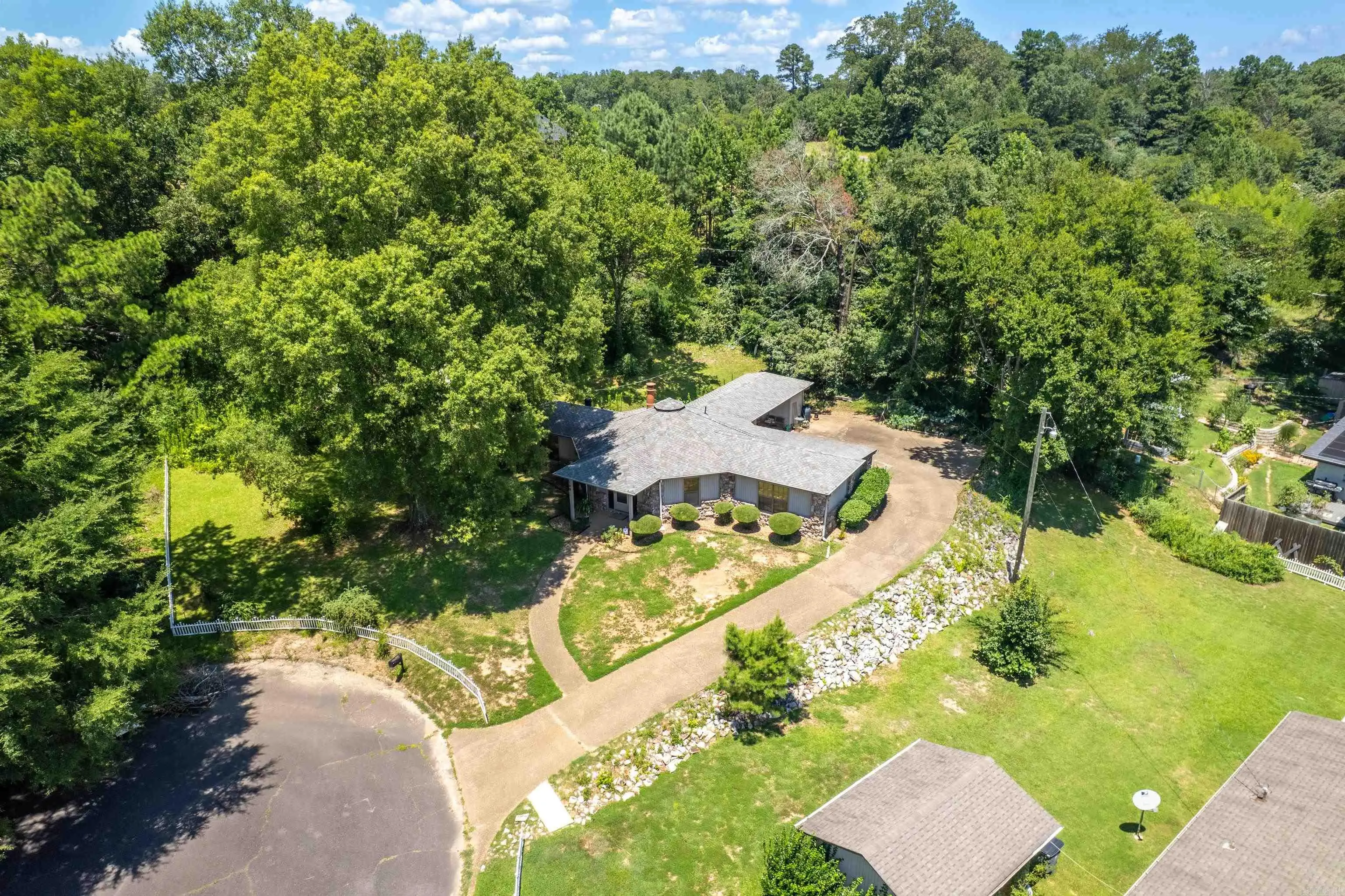 100 Osage Court, Hot Springs