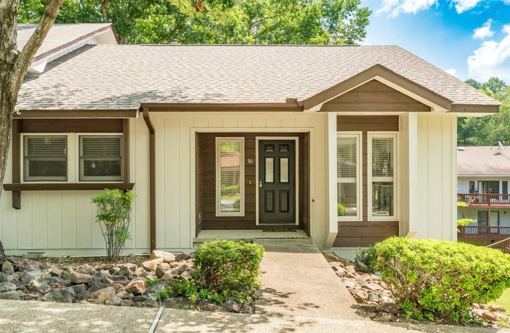 16 Tomisa Lane, Hot Springs Village