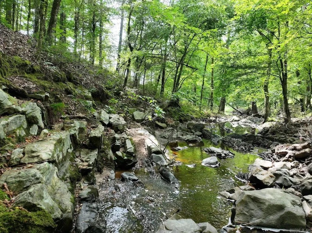 526 Ebenezer Road, Amity