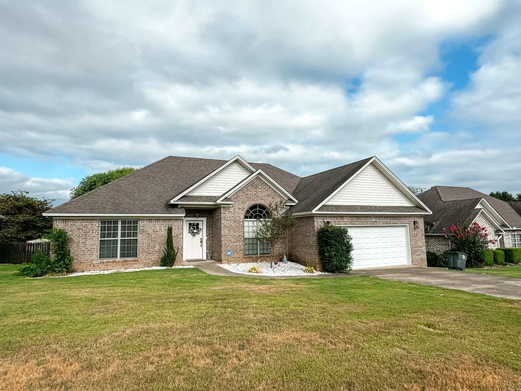 1404 Lauren Drive, Searcy