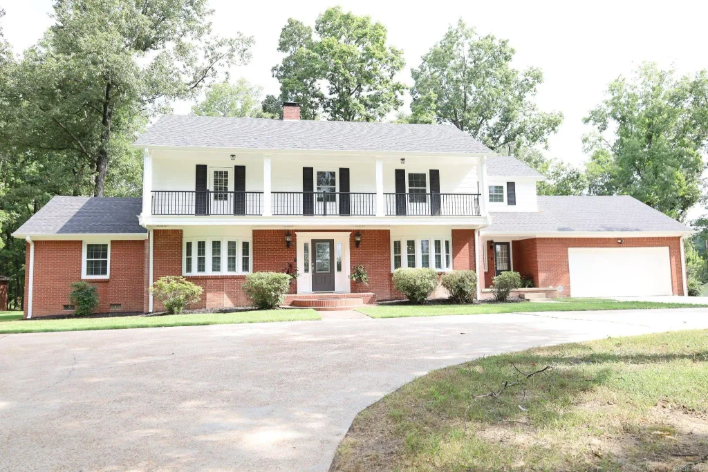 1701 Barnhill Rd, Paragould