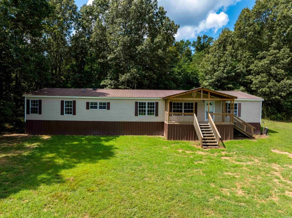 1046 Grange Rd, Cave City