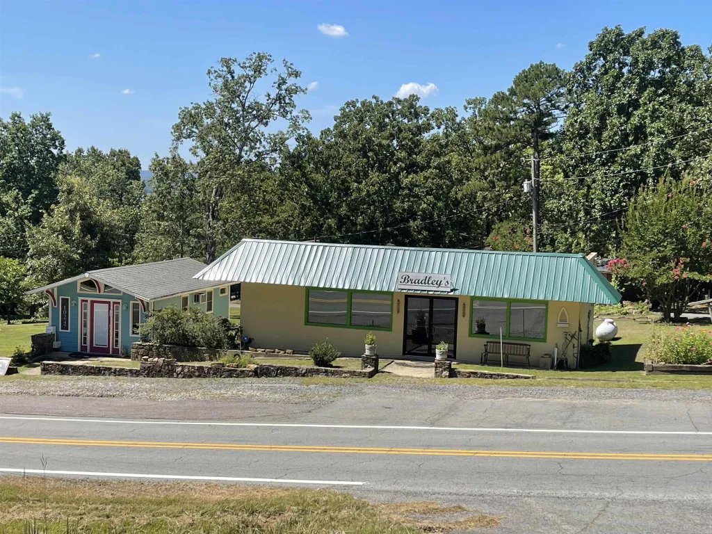 10249 Edgemont Rd., Edgemont