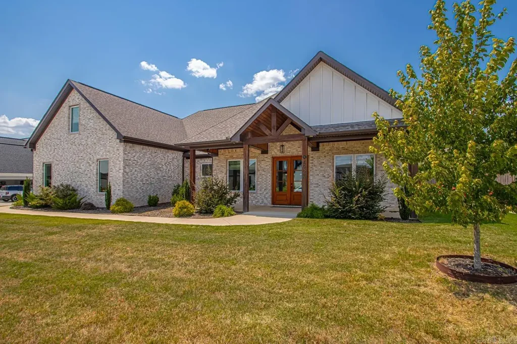 4924 Lake Vista Drive, Benton