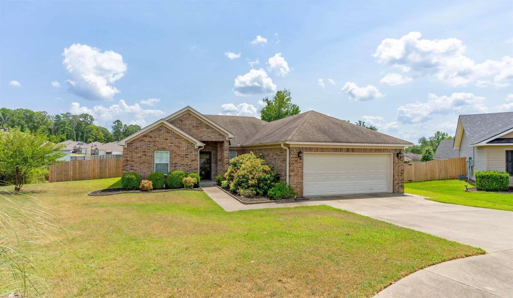 711 Fair Lane, Alexander