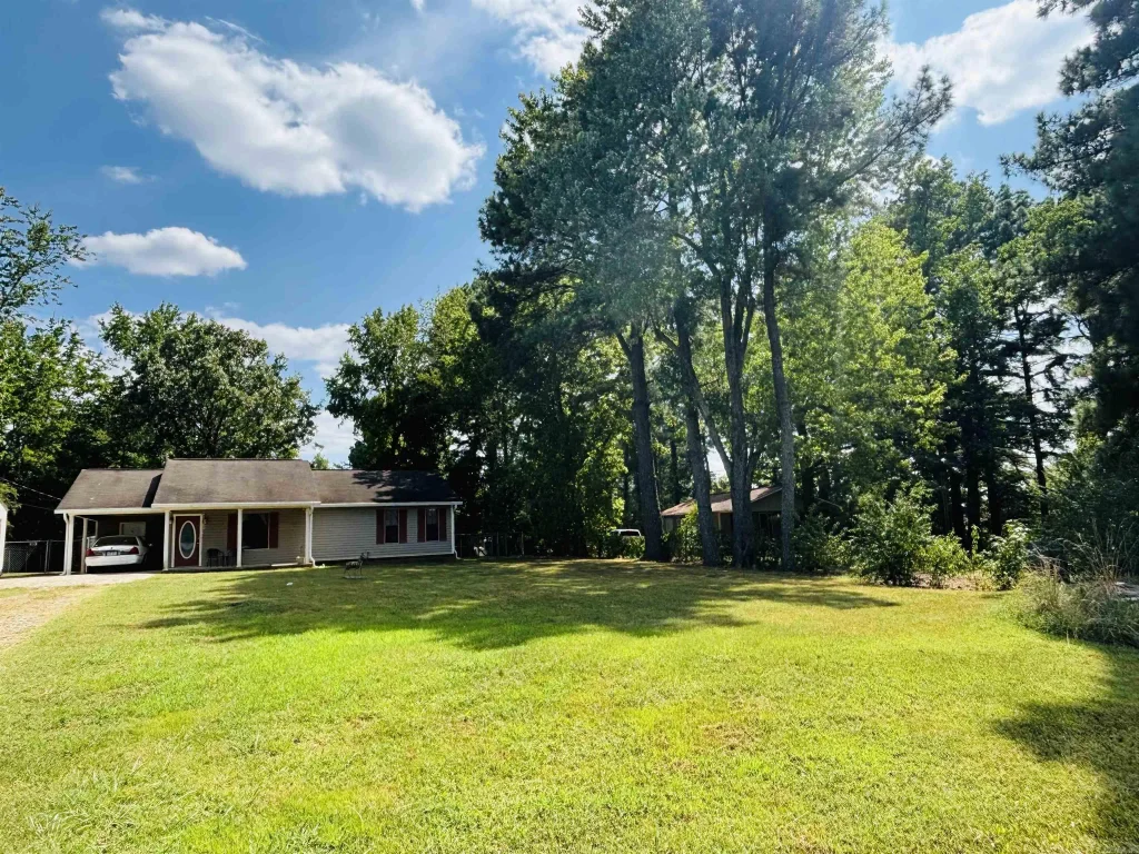 416 Pepsi Cola Road, Southside