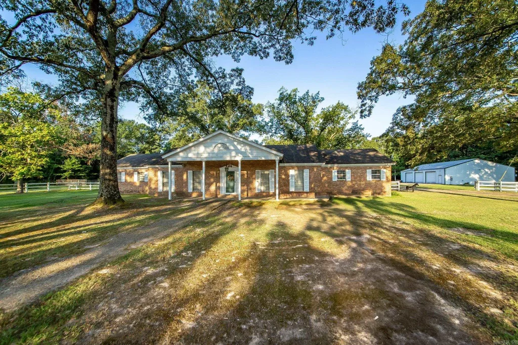 3707 Mount Carmel Rd Road, Bryant