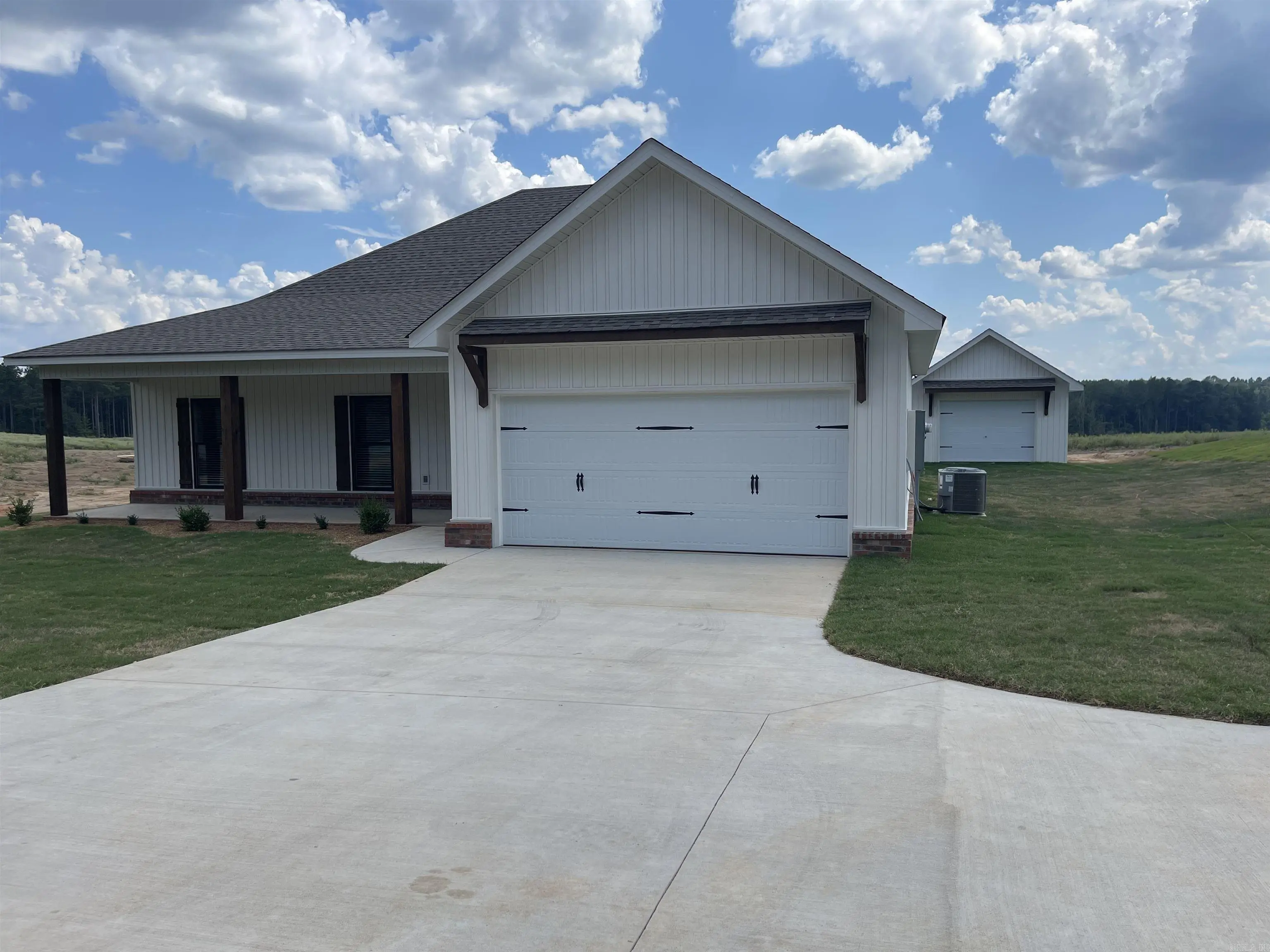 10699 W Miller Sardis Road, Bauxite