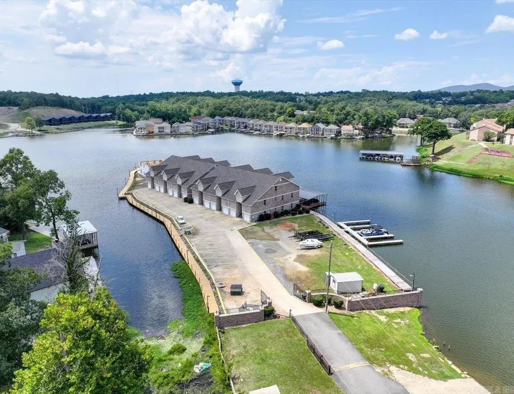 532 Grand Point, Hot Springs